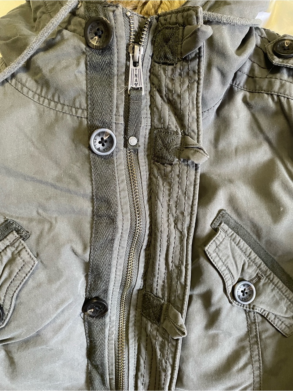 EUC Aritzia TNA Women's Platoon faux fur lined Hooded Utility Jacket - Gray - Picture 3 of 16